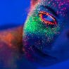Mascara fluorescente per ciglia e capelli