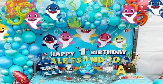 Kit con 115 pezzi tema baby shark per feste di compleanno